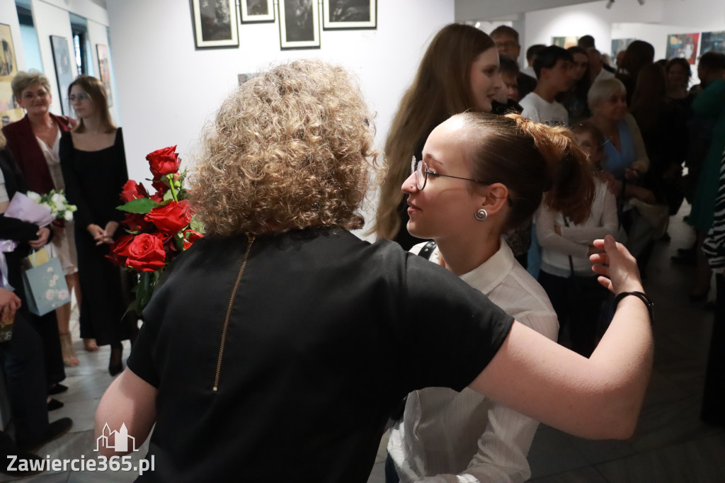 Fotorelacja: Wernisaż wystawy ArtStart w MOK Zawiercie