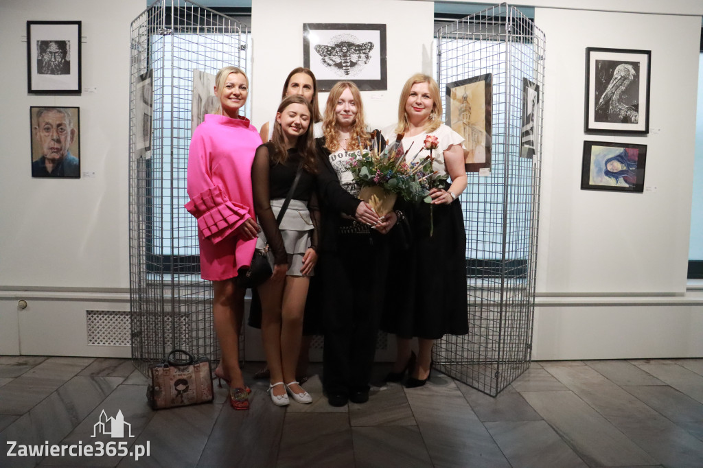Fotorelacja: Wernisaż wystawy ArtStart w MOK Zawiercie