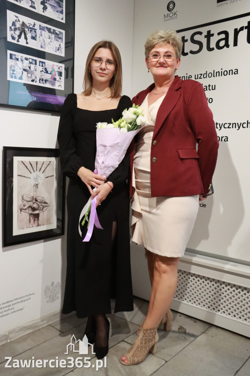 Fotorelacja: Wernisaż wystawy ArtStart w MOK Zawiercie