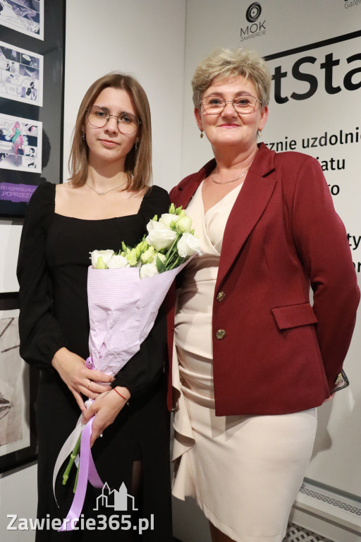 Fotorelacja: Wernisaż wystawy ArtStart w MOK Zawiercie