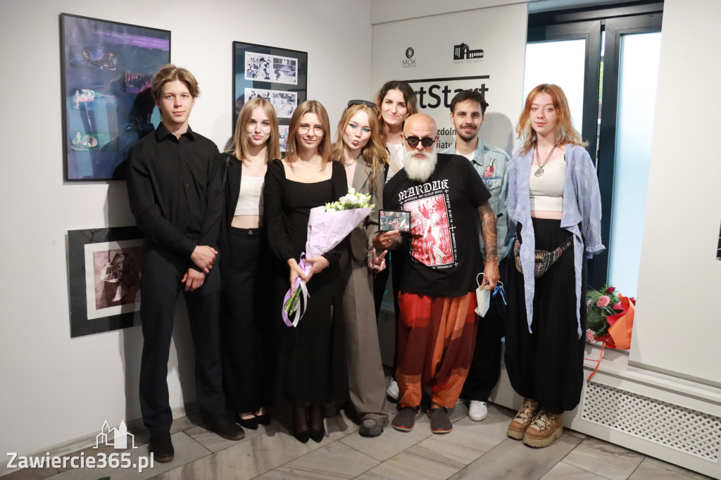 Fotorelacja: Wernisaż wystawy ArtStart w MOK Zawiercie