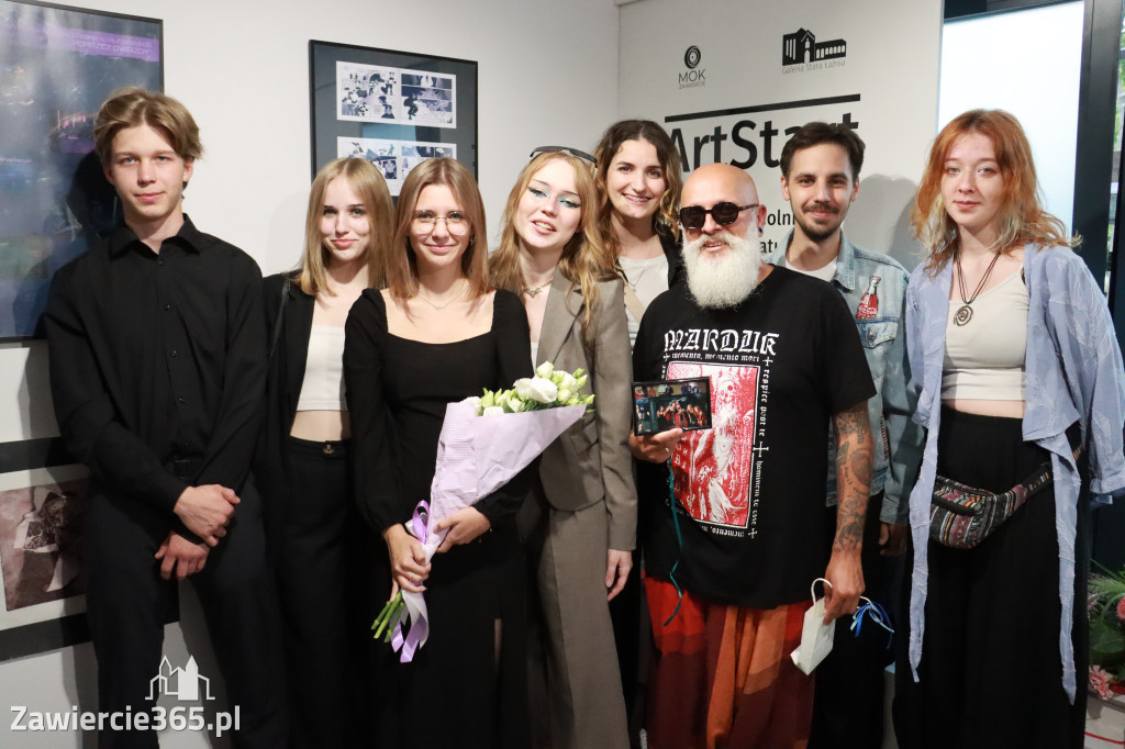 Fotorelacja: Wernisaż wystawy ArtStart w MOK Zawiercie