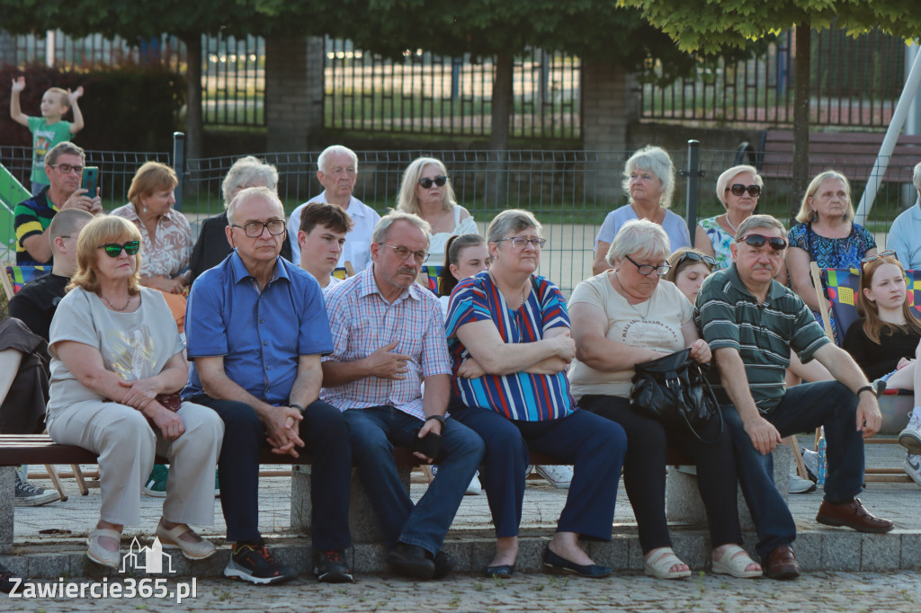Fotorelacja: Koncertu z Zadęciem w Zawierciu Kromołowie