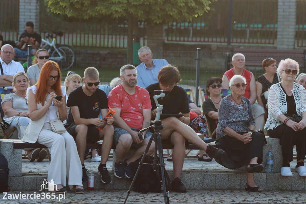 Fotorelacja: Koncertu z Zadęciem w Zawierciu Kromołowie