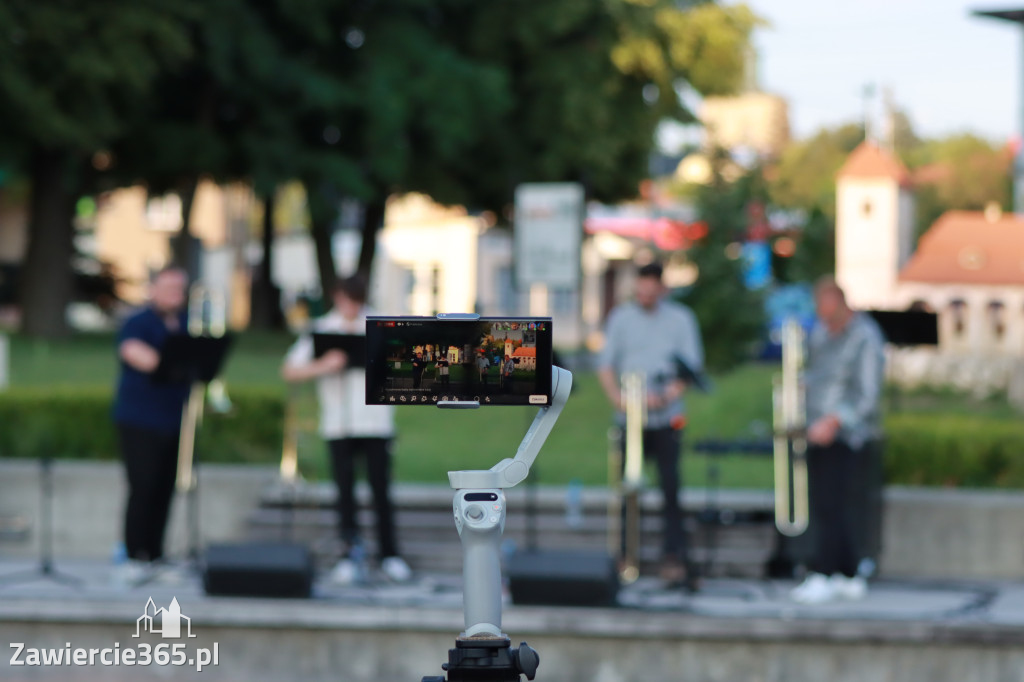 Fotorelacja: Koncertu z Zadęciem w Zawierciu Kromołowie