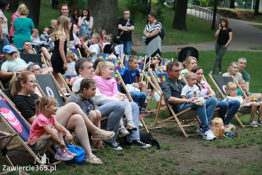 Fotorelacja: Teatr Lalek „Kukiełka” - Lato w Mieście z MOK Zawiercie