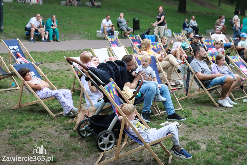 Fotorelacja: Teatr Lalek „Kukiełka” - Lato w Mieście z MOK Zawiercie