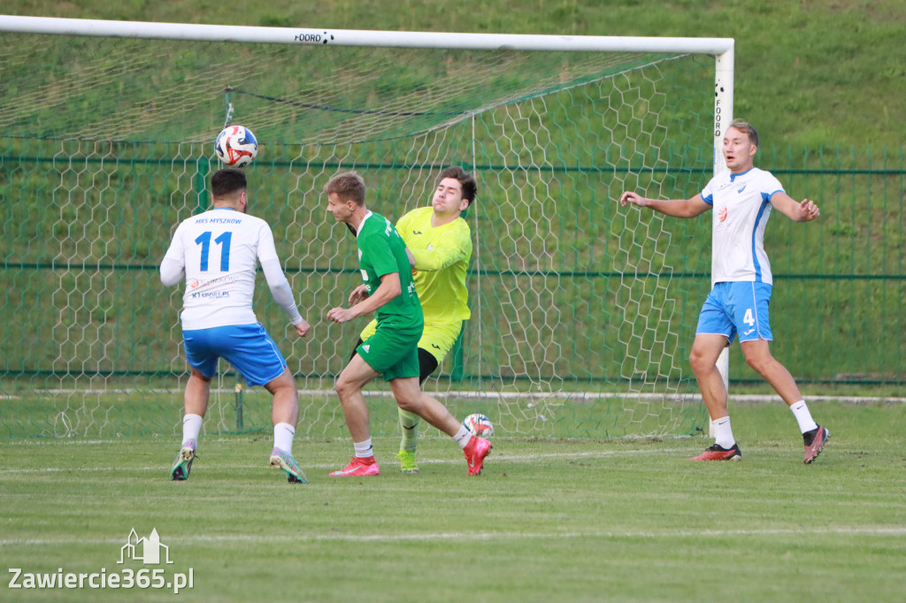Warta Zawiercie odniosła skromne, ale zasłużone zwycięstwo 1:0 nad MKS Myszków