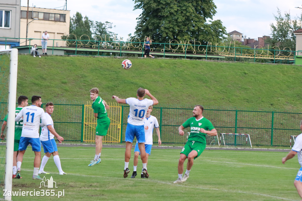Warta Zawiercie odniosła skromne, ale zasłużone zwycięstwo 1:0 nad MKS Myszków