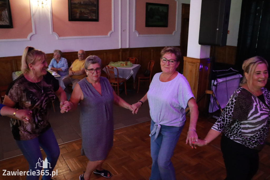 Fotorelacja: Pałacykowy Fajf - roztańczony czwartek w Kromołowie