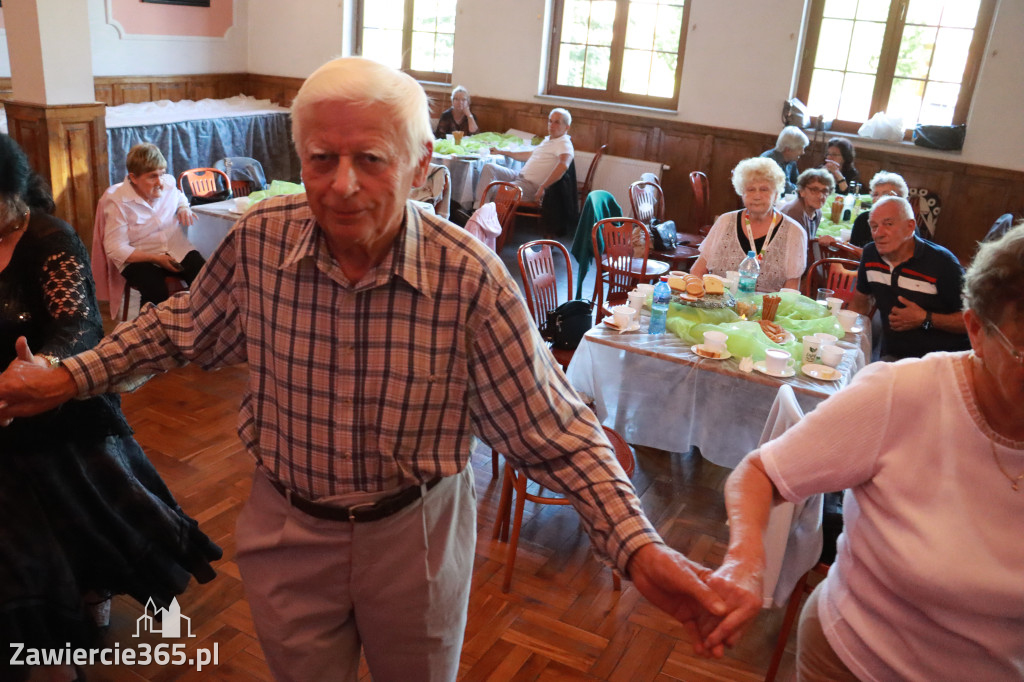 Fotorelacja: Pałacykowy Fajf - roztańczony czwartek w Kromołowie