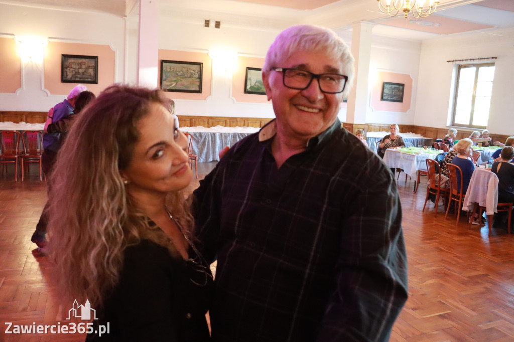Fotorelacja: Pałacykowy Fajf - roztańczony czwartek w Kromołowie