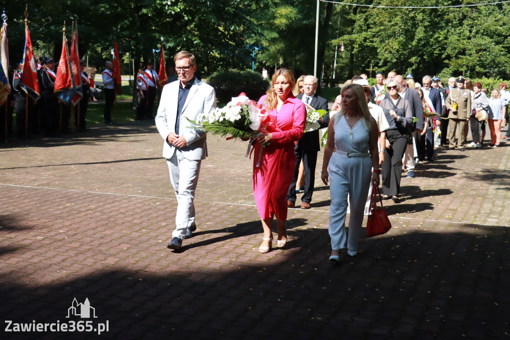 Fotorelacja: Obchody Święta Wojska Polskiego w Zawierciu.