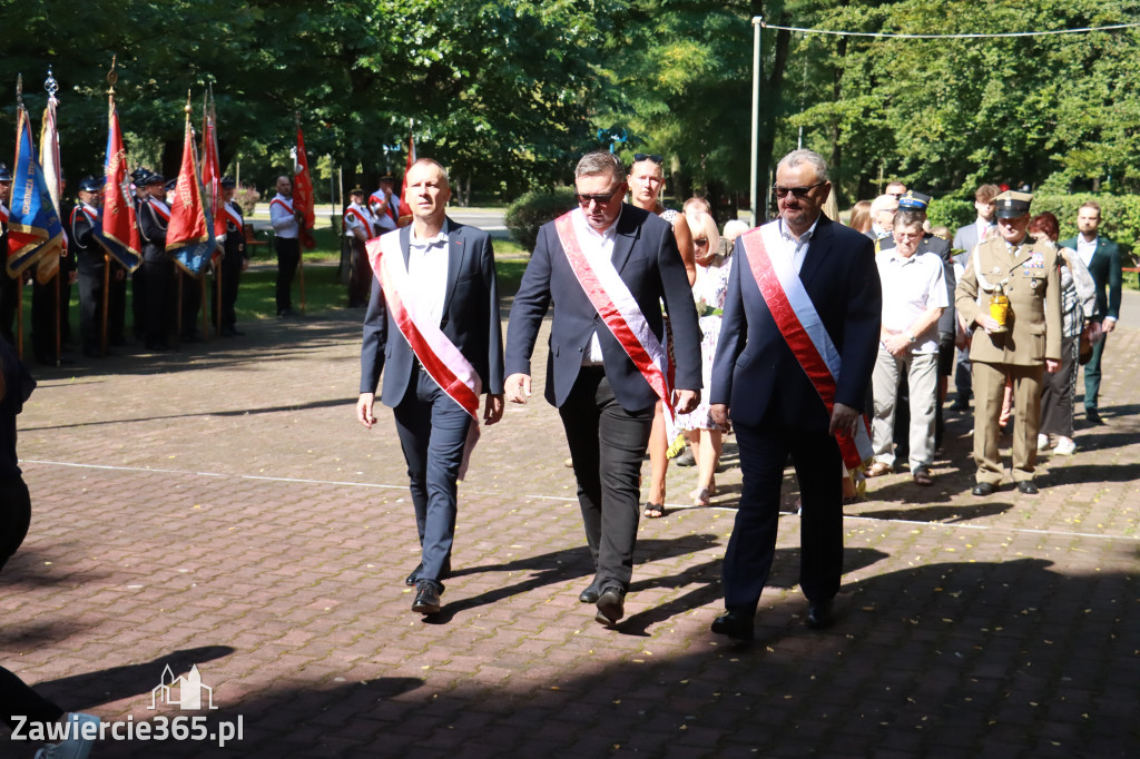 Fotorelacja: Obchody Święta Wojska Polskiego w Zawierciu.