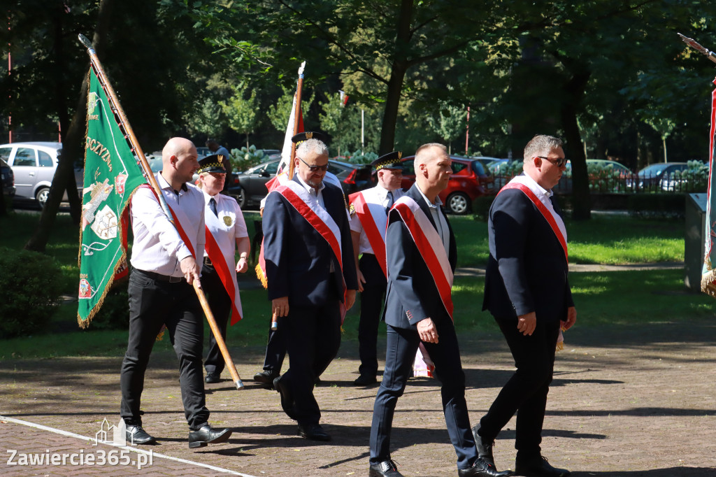 Fotorelacja: Obchody Święta Wojska Polskiego w Zawierciu.