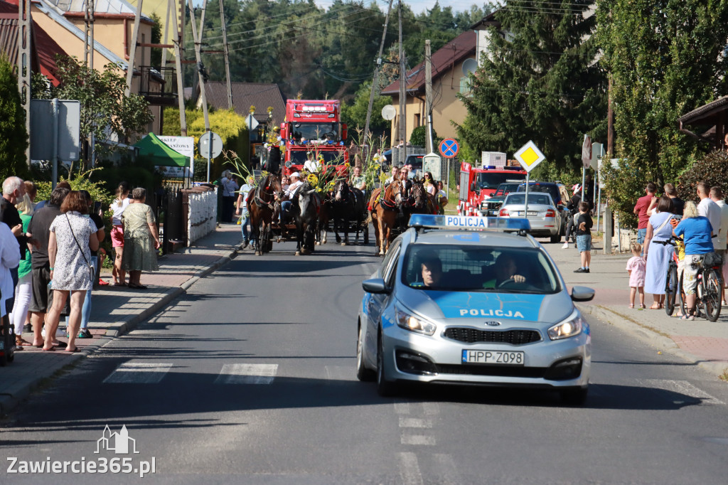 Fotorelacja: Korowód dożynkowy i Parada Ciągników w Kroczycach
