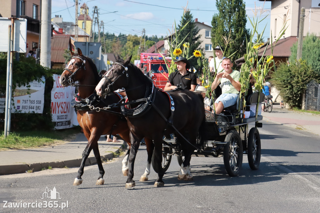 Fotorelacja: Korowód dożynkowy i Parada Ciągników w Kroczycach