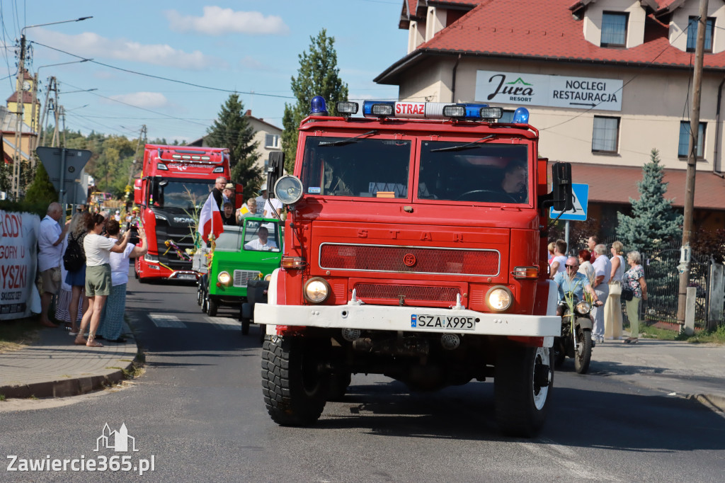 Fotorelacja: Korowód dożynkowy i Parada Ciągników w Kroczycach