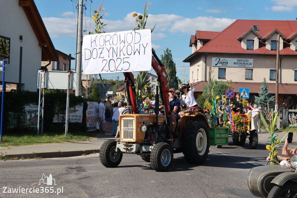 Fotorelacja: Korowód dożynkowy i Parada Ciągników w Kroczycach