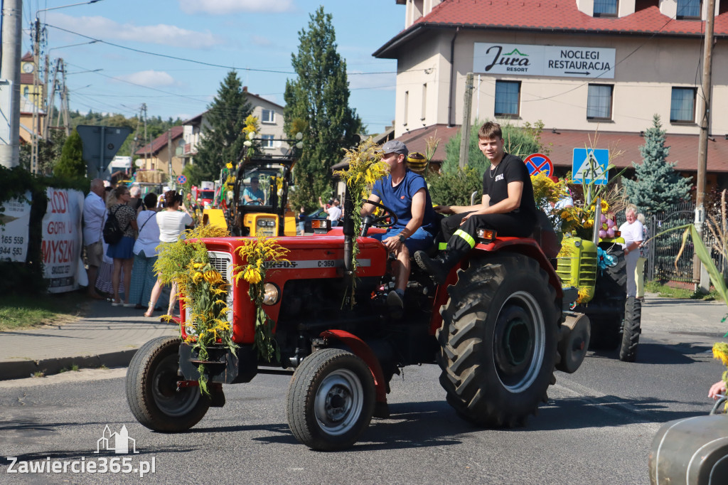 Fotorelacja: Korowód dożynkowy i Parada Ciągników w Kroczycach