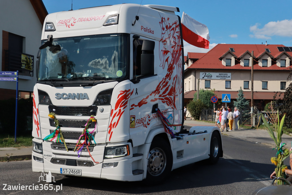 Fotorelacja: Korowód dożynkowy i Parada Ciągników w Kroczycach