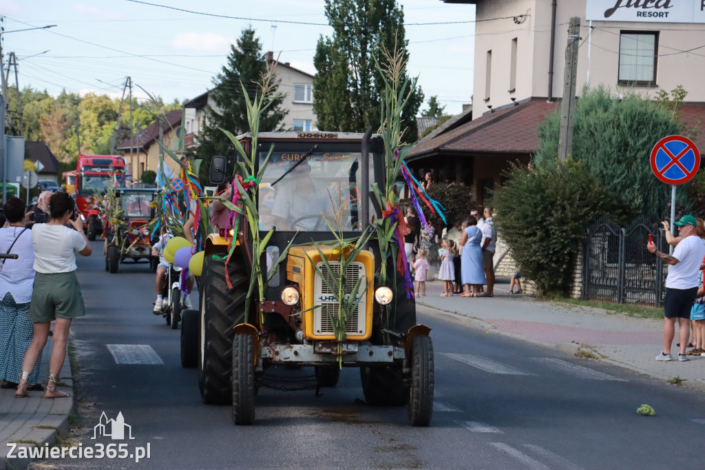 Fotorelacja: Korowód dożynkowy i Parada Ciągników w Kroczycach