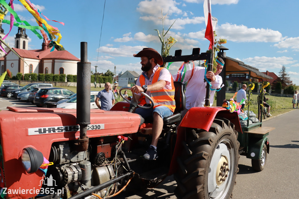 Fotorelacja: Korowód dożynkowy i Parada Ciągników w Kroczycach