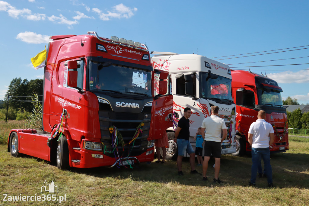 Fotorelacja: Korowód dożynkowy i Parada Ciągników w Kroczycach