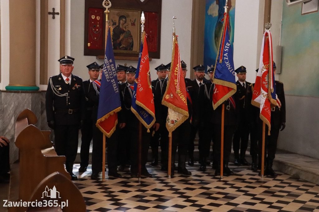 Fotorelacja I: Powiatowe Obchody Święta Wojska Polskiego w Porębie