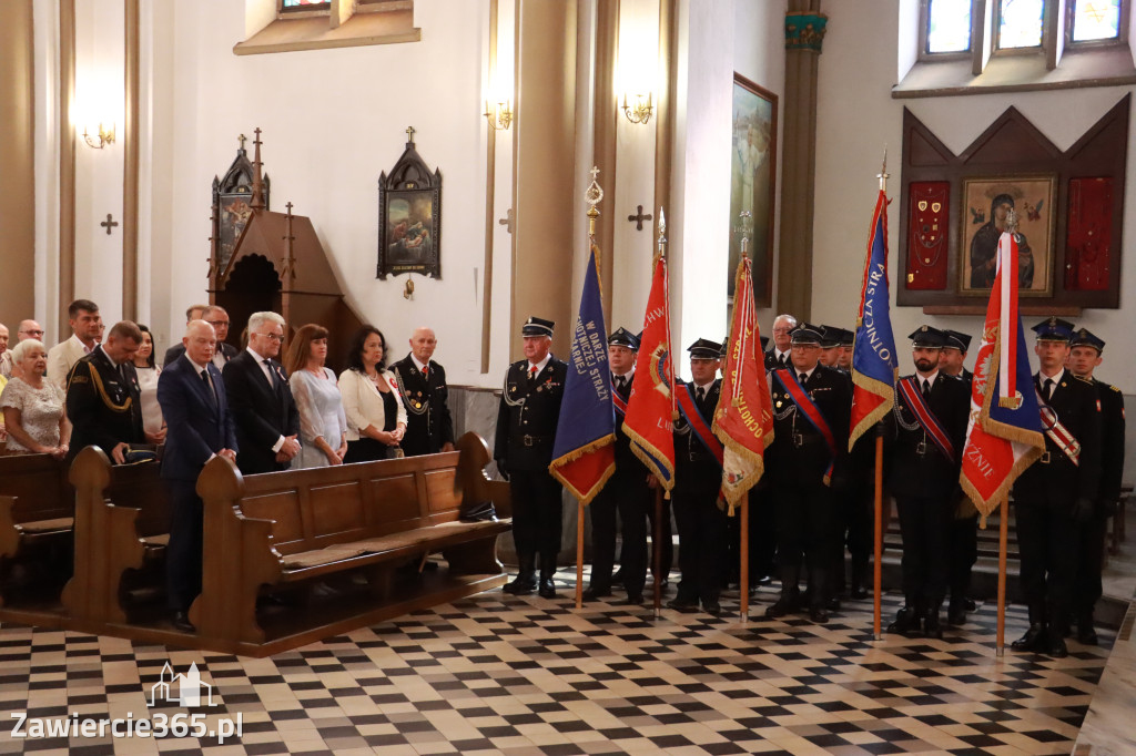 Fotorelacja I: Powiatowe Obchody Święta Wojska Polskiego w Porębie