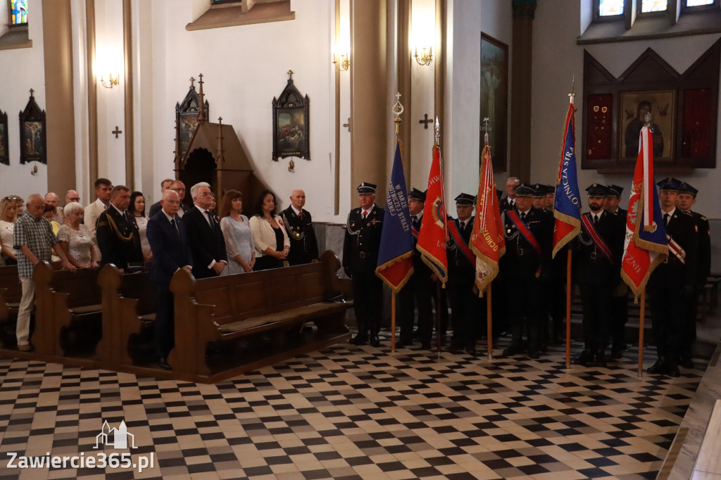 Fotorelacja I: Powiatowe Obchody Święta Wojska Polskiego w Porębie