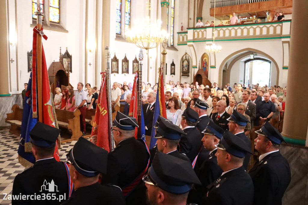 Fotorelacja I: Powiatowe Obchody Święta Wojska Polskiego w Porębie