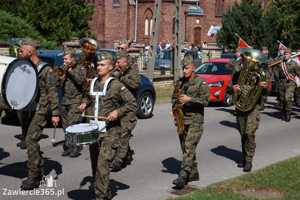 Fotorelacja I: Powiatowe Obchody Święta Wojska Polskiego w Porębie