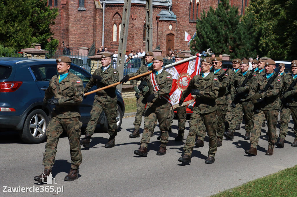 Fotorelacja I: Powiatowe Obchody Święta Wojska Polskiego w Porębie