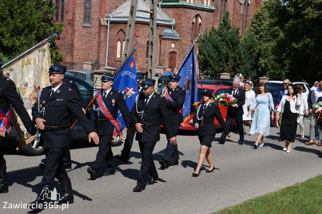 Fotorelacja I: Powiatowe Obchody Święta Wojska Polskiego w Porębie