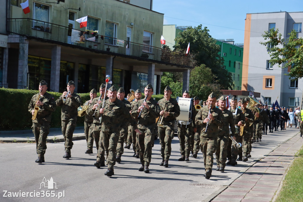 Fotorelacja I: Powiatowe Obchody Święta Wojska Polskiego w Porębie