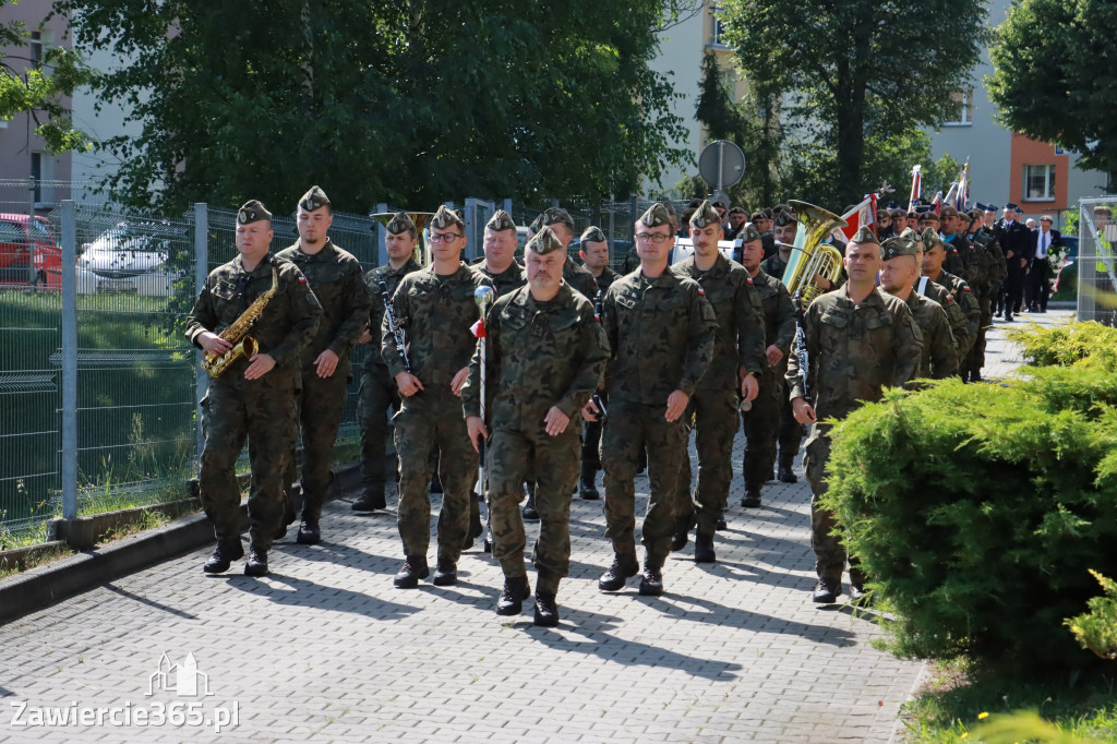 Fotorelacja I: Powiatowe Obchody Święta Wojska Polskiego w Porębie
