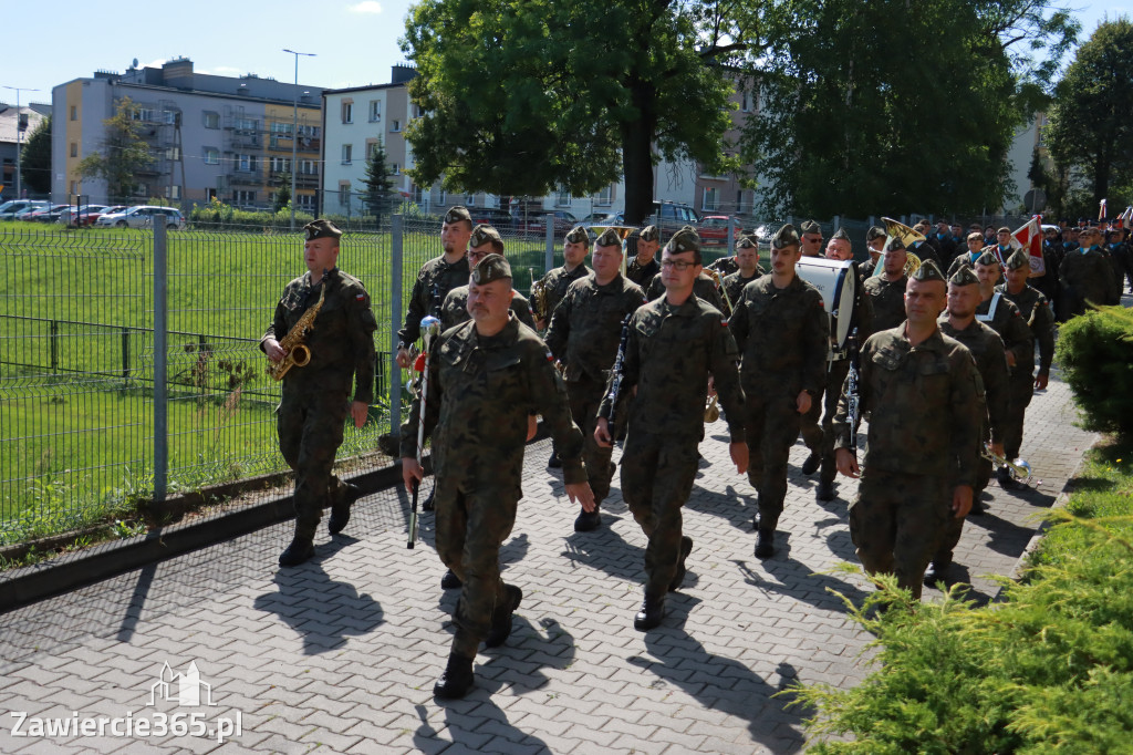 Fotorelacja I: Powiatowe Obchody Święta Wojska Polskiego w Porębie