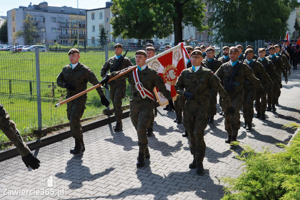 Fotorelacja I: Powiatowe Obchody Święta Wojska Polskiego w Porębie