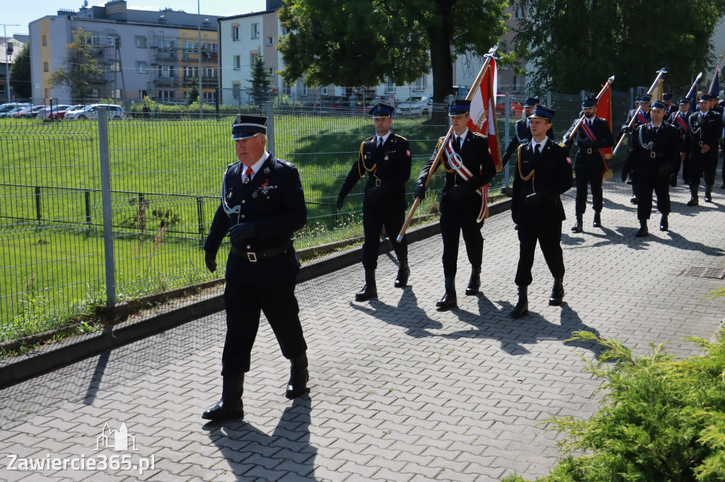 Fotorelacja I: Powiatowe Obchody Święta Wojska Polskiego w Porębie