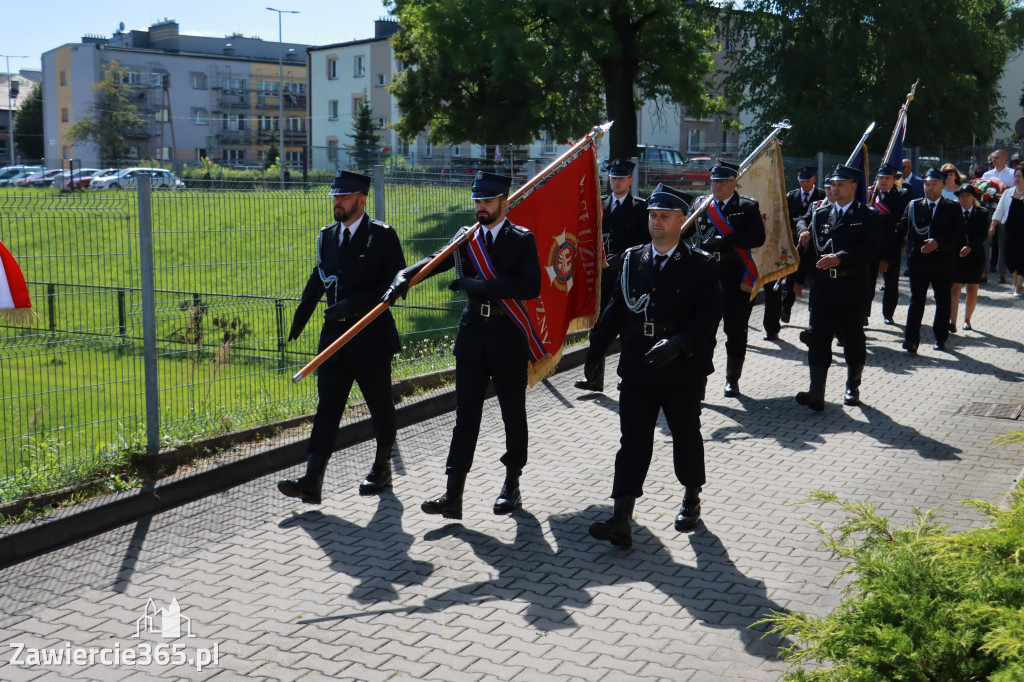 Fotorelacja I: Powiatowe Obchody Święta Wojska Polskiego w Porębie