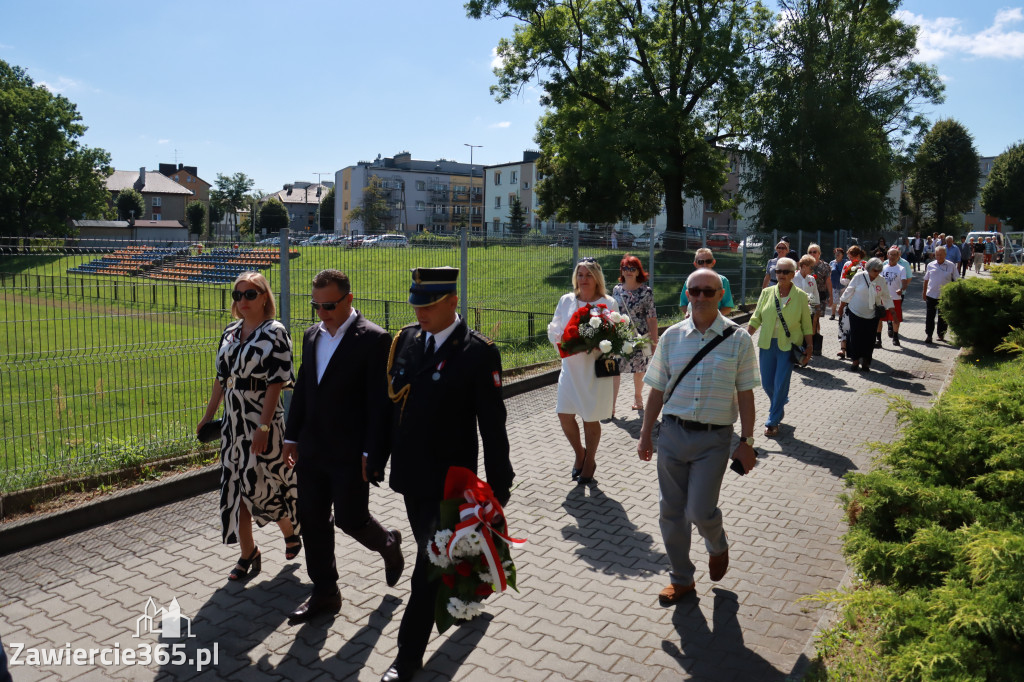 Fotorelacja I: Powiatowe Obchody Święta Wojska Polskiego w Porębie