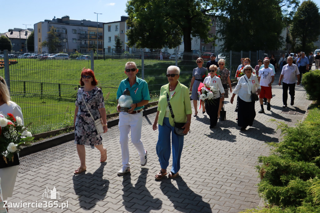 Fotorelacja I: Powiatowe Obchody Święta Wojska Polskiego w Porębie