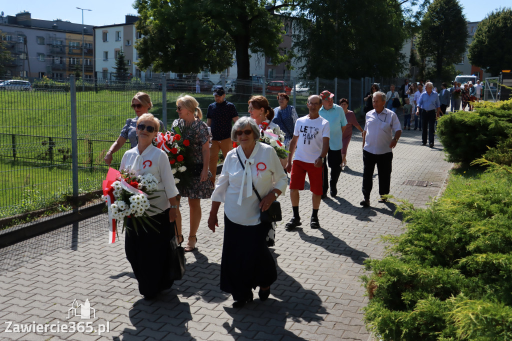 Fotorelacja I: Powiatowe Obchody Święta Wojska Polskiego w Porębie
