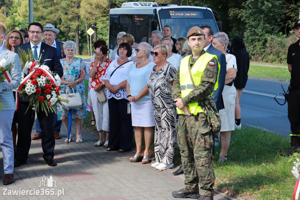 Fotorelacja I: Powiatowe Obchody Święta Wojska Polskiego w Porębie