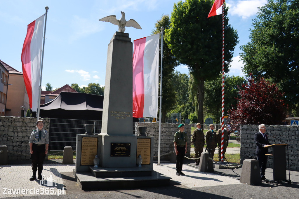 Fotorelacja I: Powiatowe Obchody Święta Wojska Polskiego w Porębie