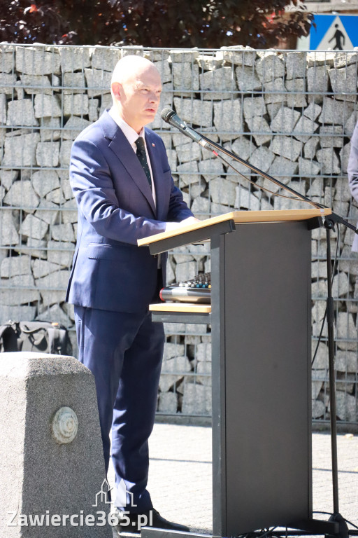 Fotorelacja I: Powiatowe Obchody Święta Wojska Polskiego w Porębie