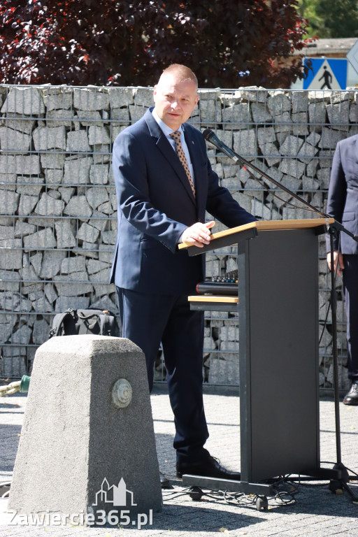 Fotorelacja I: Powiatowe Obchody Święta Wojska Polskiego w Porębie