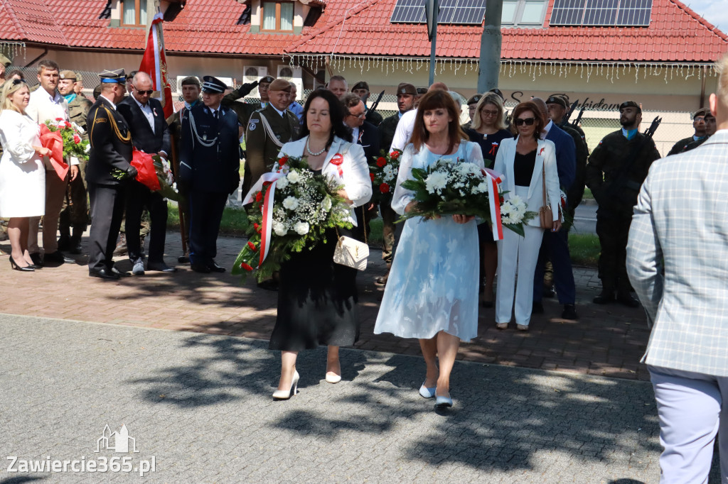 Fotorelacja I: Powiatowe Obchody Święta Wojska Polskiego w Porębie