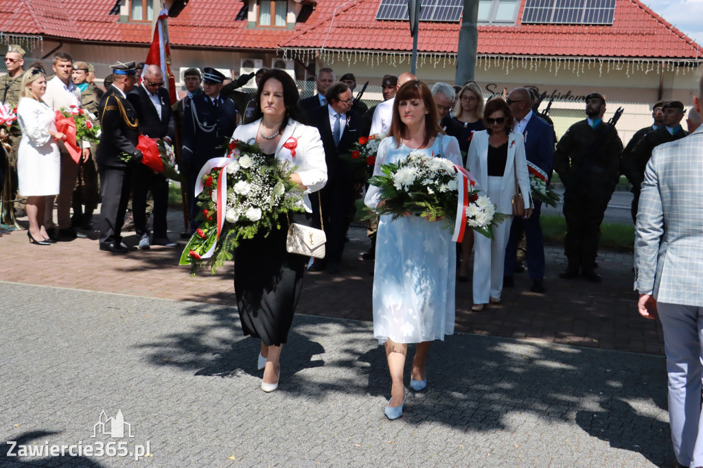 Fotorelacja I: Powiatowe Obchody Święta Wojska Polskiego w Porębie